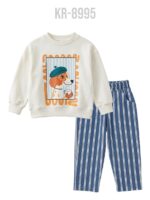 Şık baskılı sweatshirt + çizgili pantolon - Görsel 2